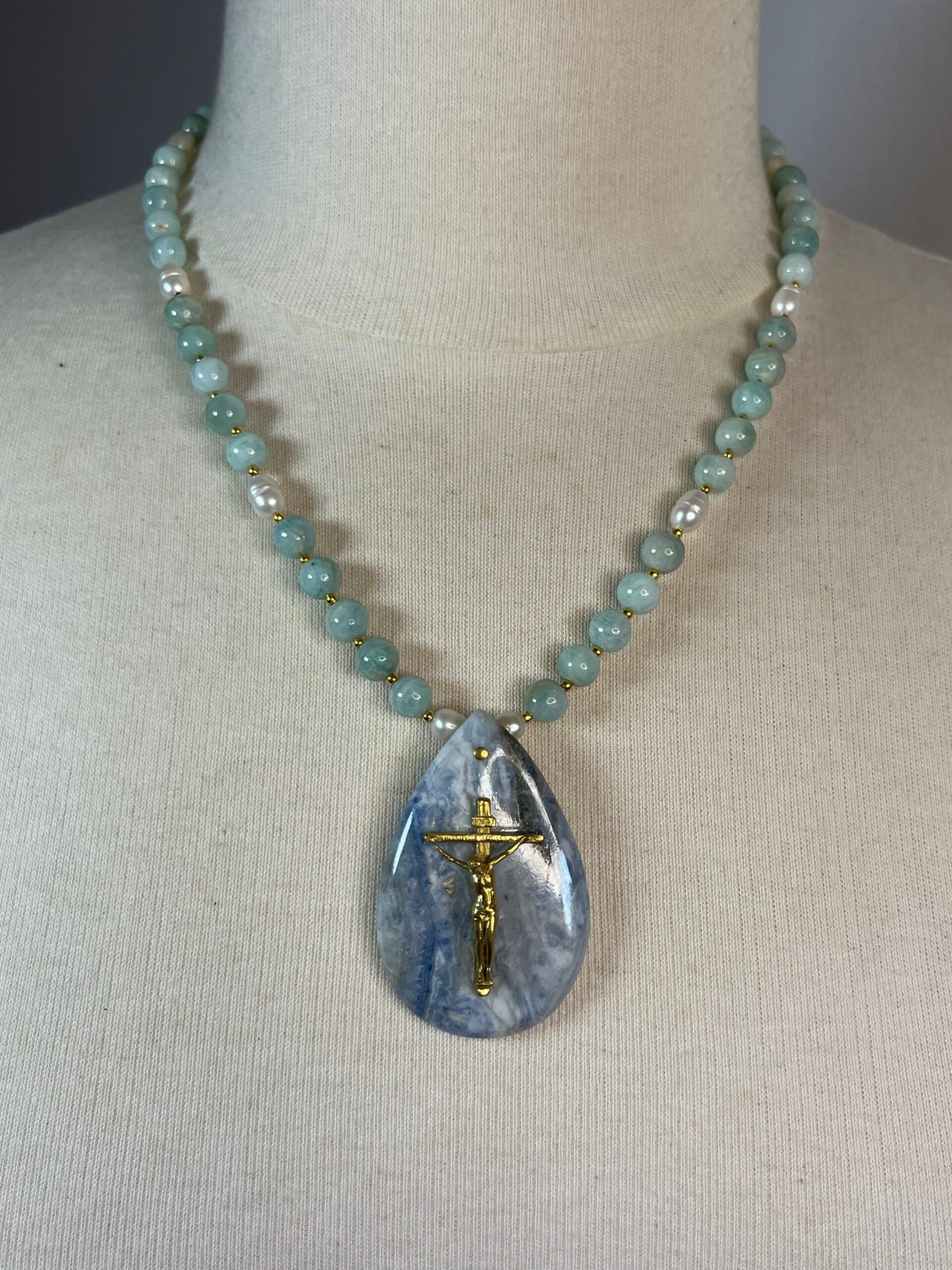 Collier en amazonite, croix du Christ – vue 3