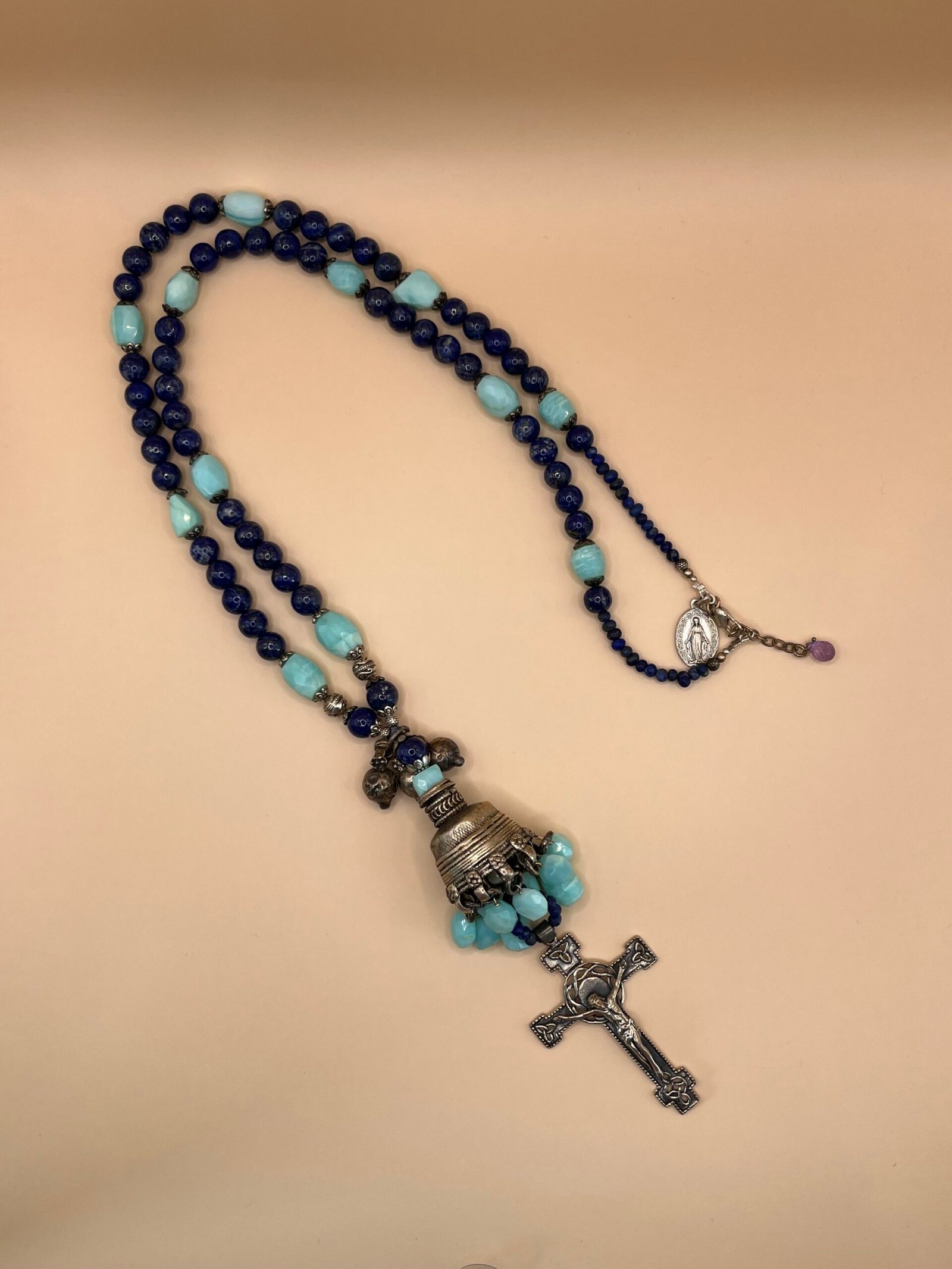 Collier en lapis-lazuli et larimar – vue 3
